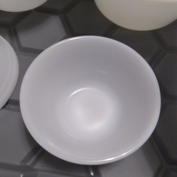 White Federal Milk Glass Oven Ware Mixing Nesting Bowls Set Of 5 Double Rim - Picture 8 of 8